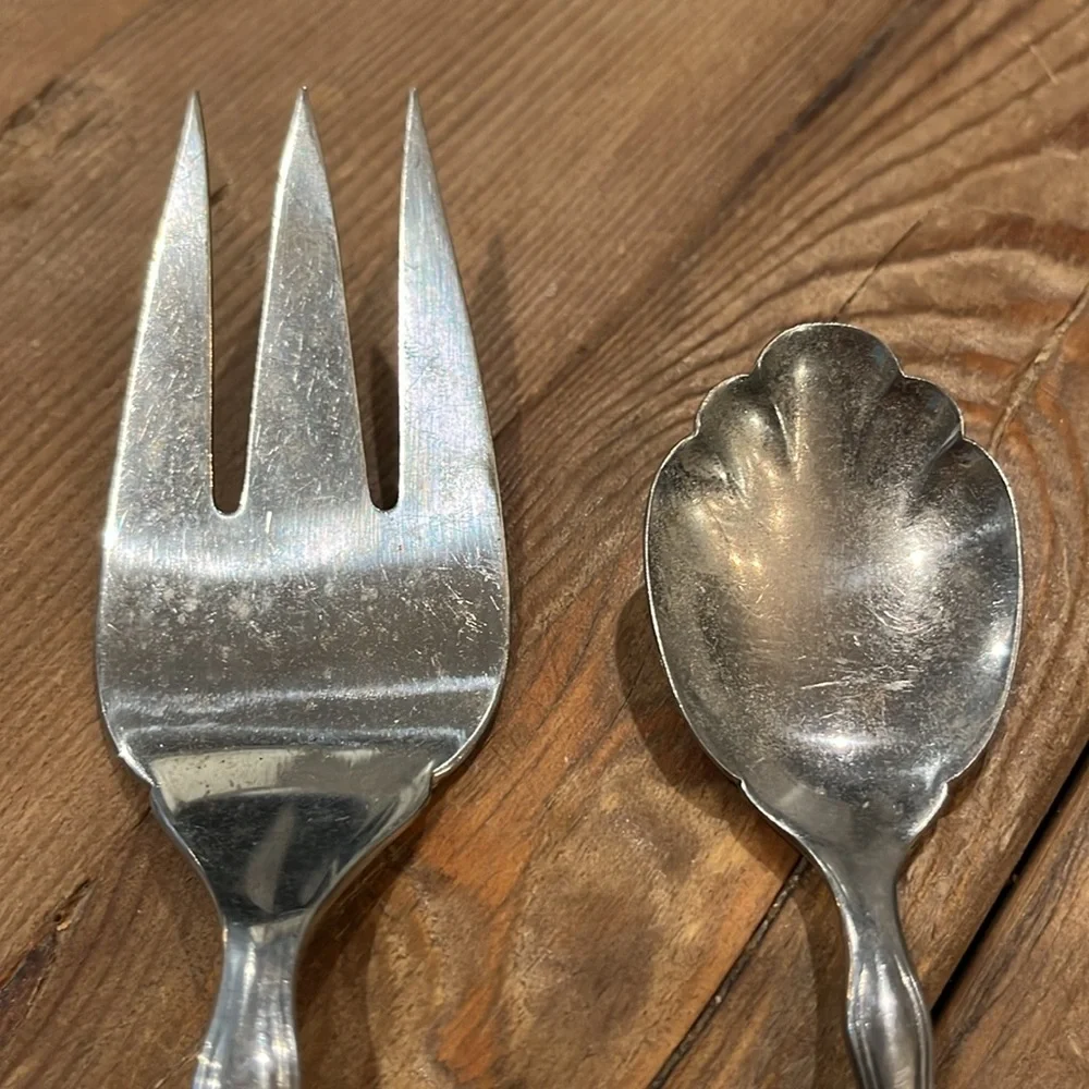Wm. Rogers Mfg. Co. Royal Splendor 2 piece serving utensils